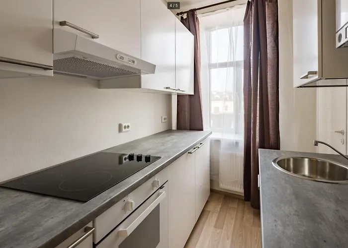 Apartment In The Heart Of *